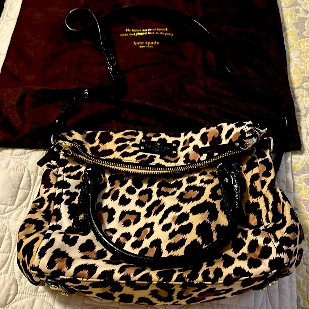 Kate Spade animal print handbag. Excellent condition. No scratches or marks.